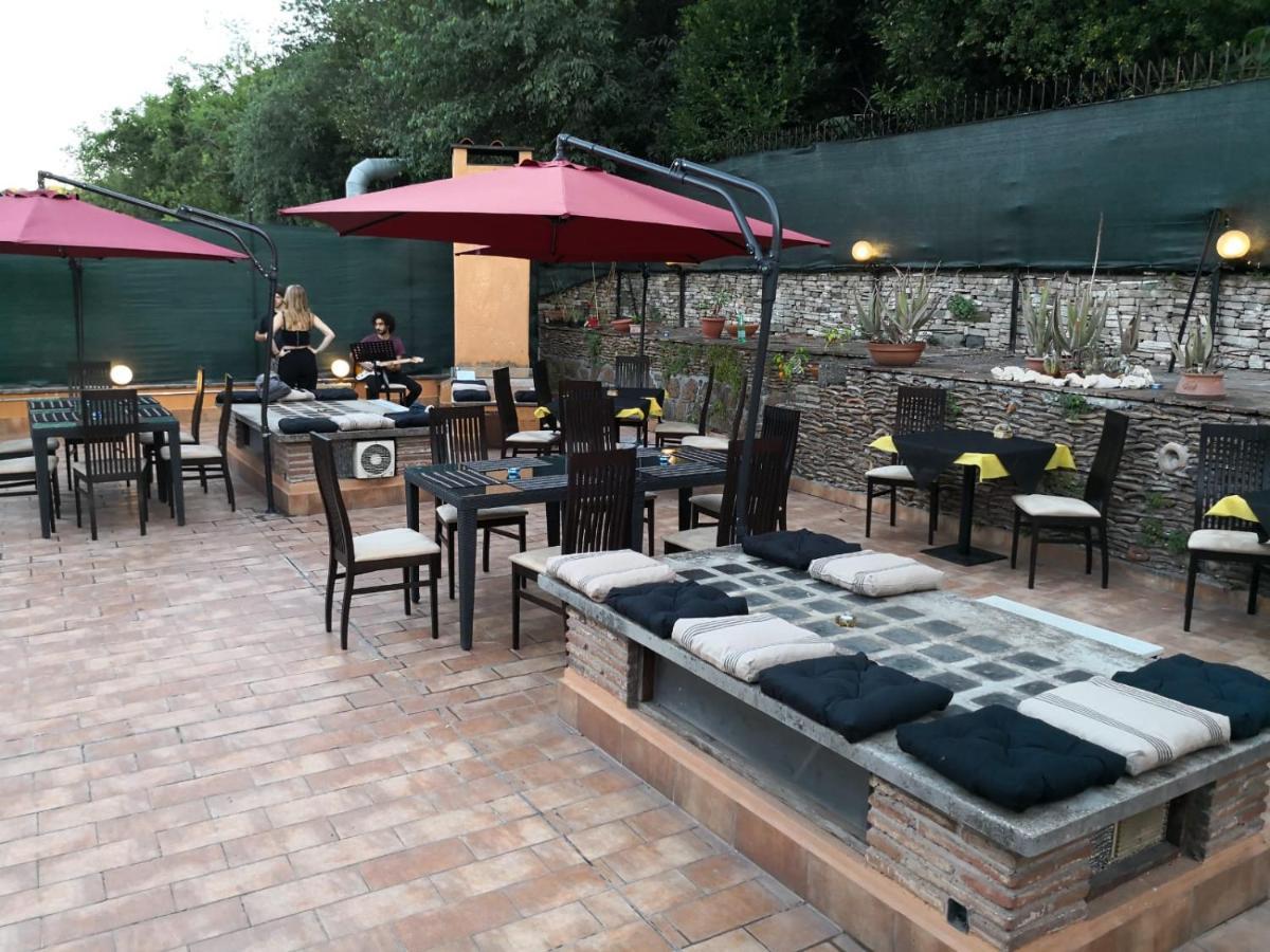 La Terrazza Al Monte Dei Cocci Bed and breakfast *